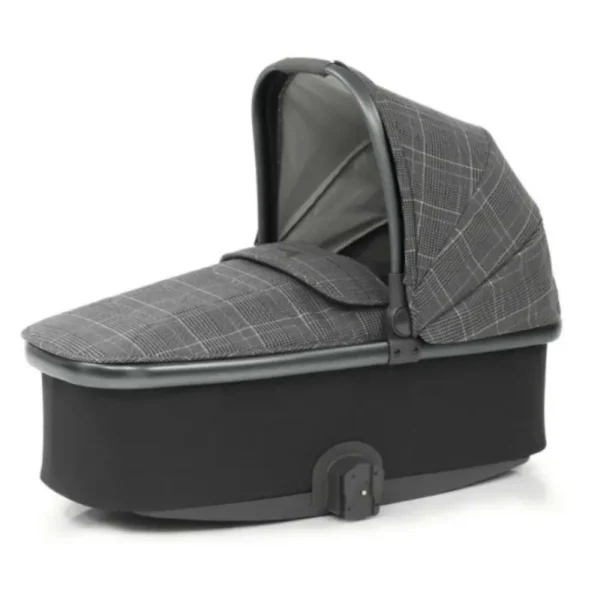 babystyle oyster 3 city grey finish carrycot manhattan