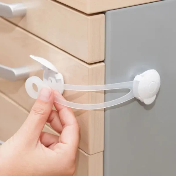 hauck close me door 2 drawer lock