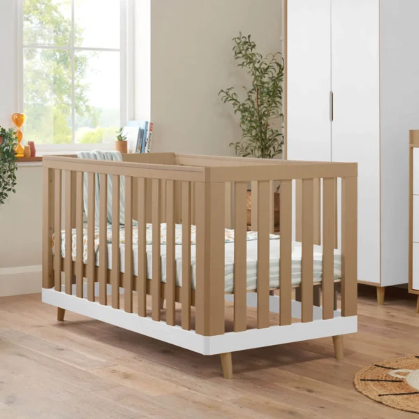 Tutti Bambini Hygge Cotbed - White/Light Oak